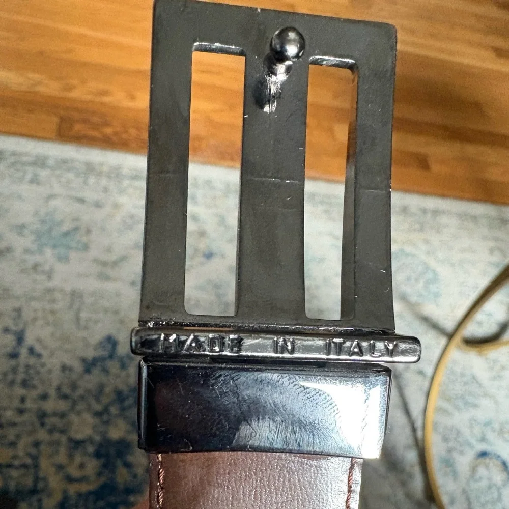 Valentino Black Leather Mens Belt - Picture 2 of 4